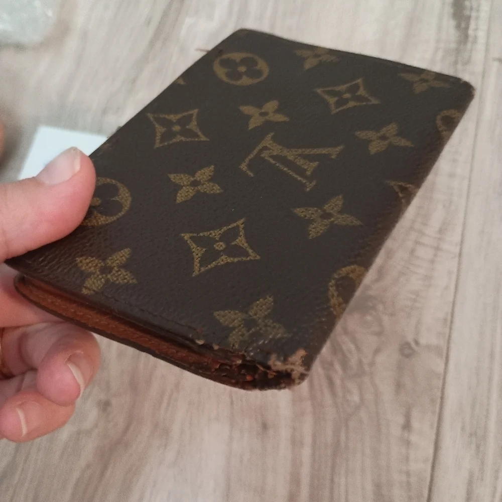 Louis Vuitton Monogram French Kisslock Wallet